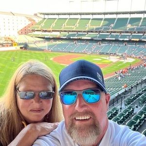 Meet your Posher, Johnny